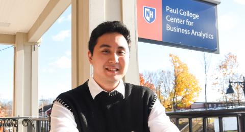 Kang Woo '22 Full-Time MBA student