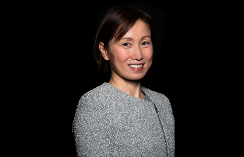UNH Paul College Professor of Marketing Shuili Du headshot