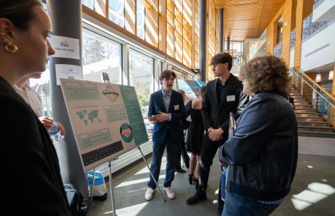 Students present at FIRE URC