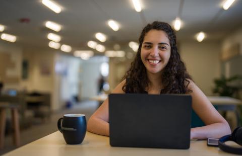 Pegah Karimi Student Consultant