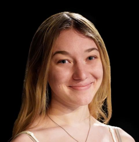 Tia DiMicelli headshot